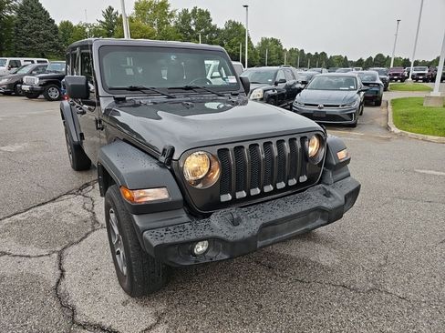 Used 2022 Jeep Wrangler Unlimited Sport AWD/4WD image 8