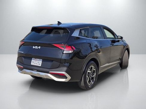 Used 2024 Kia Sportage LX FWD image 4
