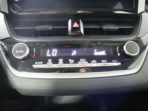 Used 2024 Toyota Corolla LE image 43