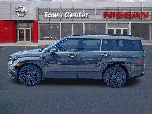Used 2025 Hyundai Santa Fe Calligraphy AWD/4WD image 4