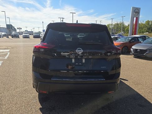 New 2026 Nissan Rogue SV w/ Cold Weather Package image 6