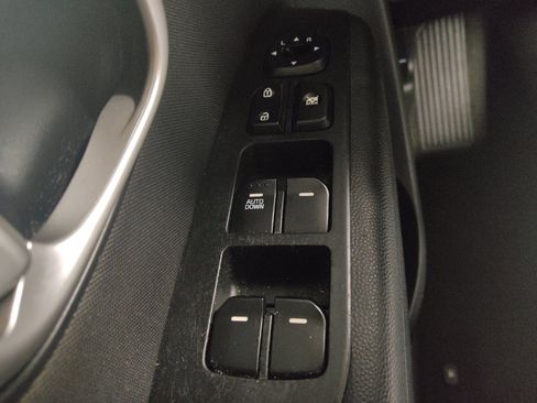 Used 2016 Kia Soul w/ Convenience Package image 27