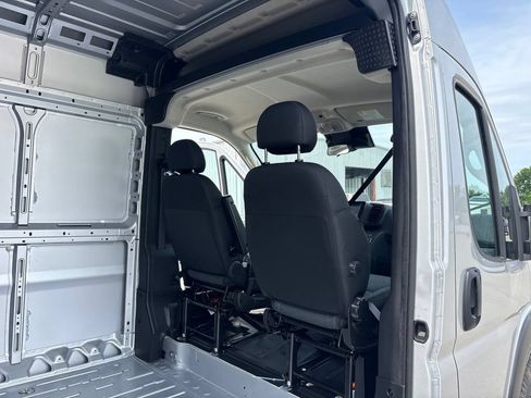 New 2026 RAM ProMaster 2500 w/ Cold Weather Group FWD image 39