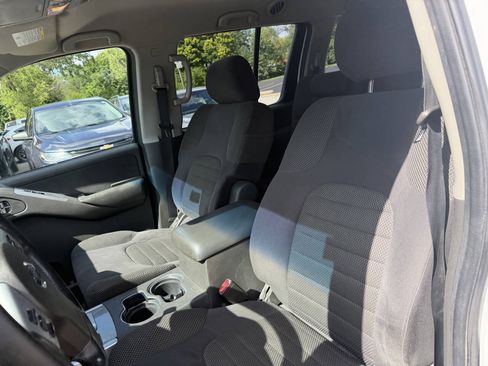 Used 2008 Nissan Pathfinder SE AWD/4WD image 12