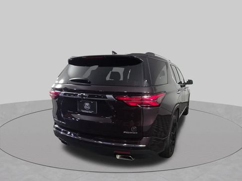 Used 2022 Chevrolet Traverse Premier w/ LPO, Floor Liner Package AWD/4WD image 10