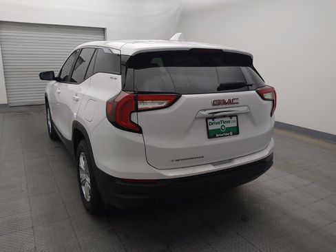 Used 2024 GMC Terrain SLE FWD image 6
