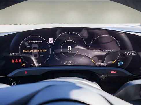 Used 2022 Porsche Taycan image 11