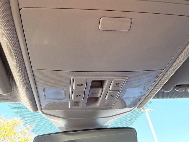 Certified 2024 Volkswagen Jetta SE w/ Panoramic Sunroof Package FWD image 34