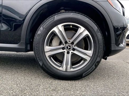Used 2018 Mercedes-Benz GLC 300 4MATIC image 9