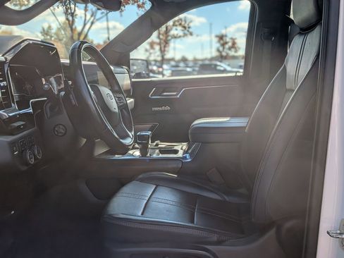 Certified 2023 Chevrolet Silverado 1500 High Country image 16