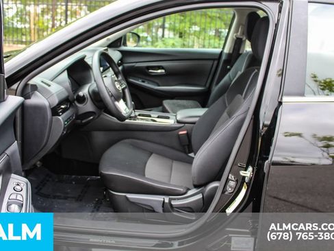 Used 2024 Nissan Sentra SV FWD image 16
