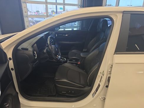 Used 2021 Kia Forte GT-Line w/ GT-Line Premium Package FWD image 14
