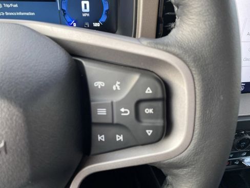 New 2025 Ford Bronco Outer Banks w/ Sasquatch Package image 36