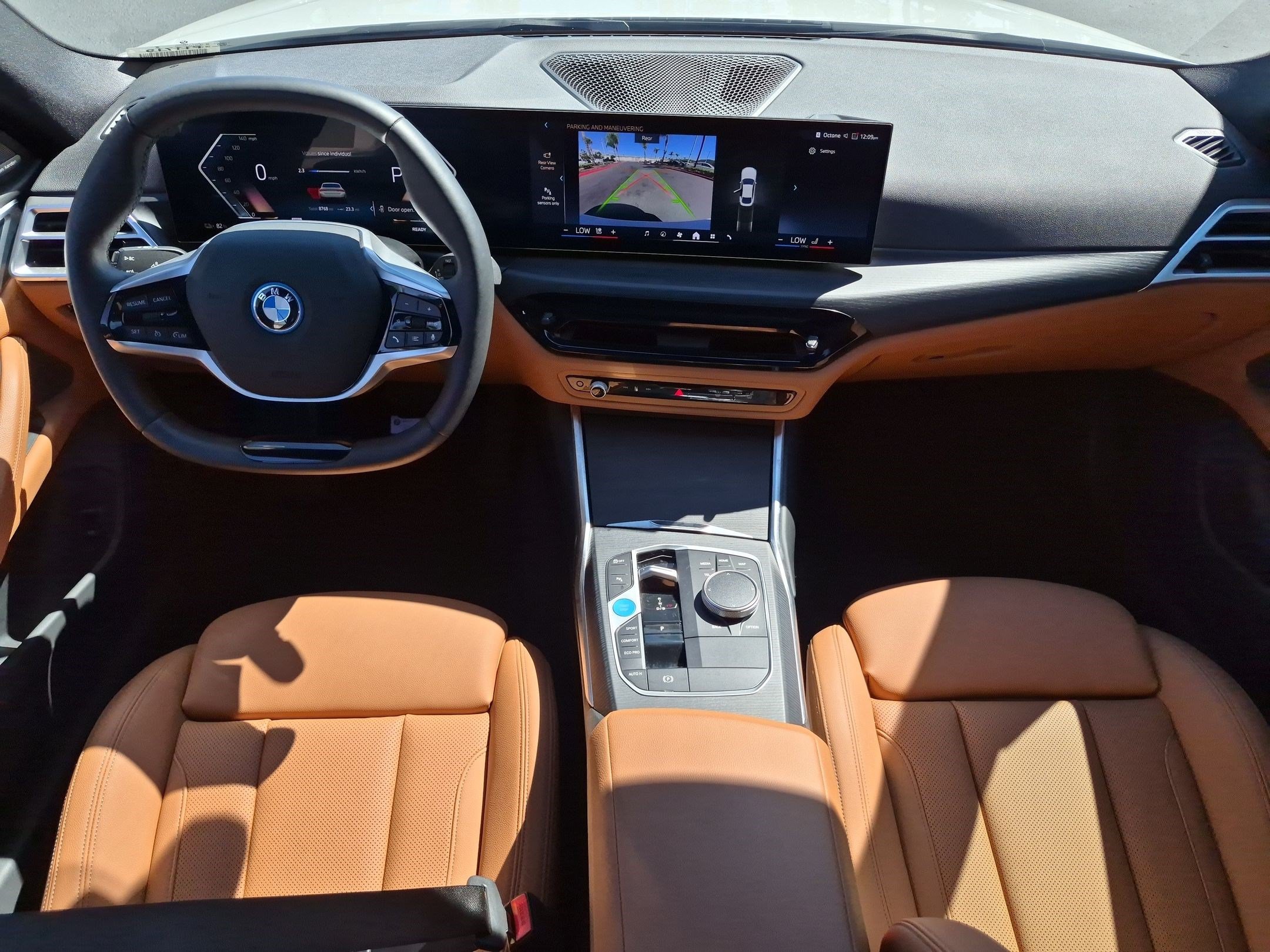 Certified 2025 BMW i4 eDrive40 w/ M Sport Package RWD image 29