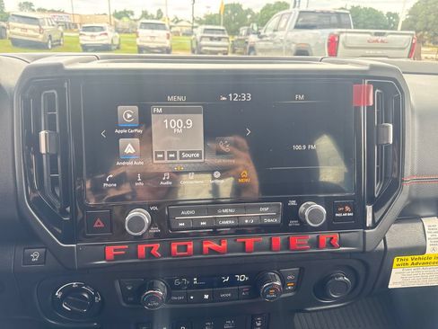 Used 2026 Nissan Frontier 4x4 Crew Cab image 19