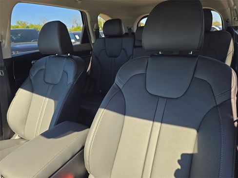 New 2026 Kia Sorento S image 21