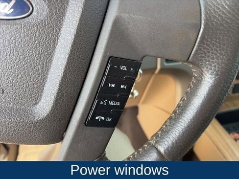 Used 2011 Ford F150 Lariat w/ Lariat Chrome Pkg image 16