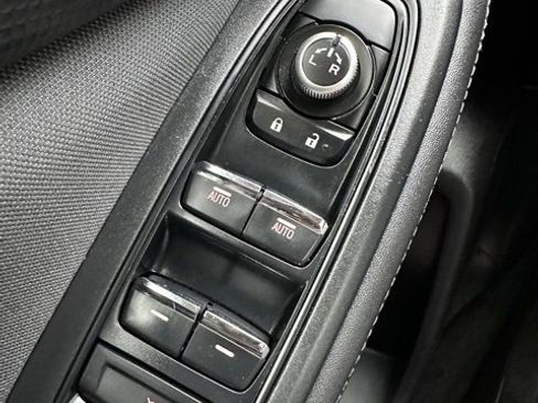 Used 2020 Subaru Forester Premium image 19