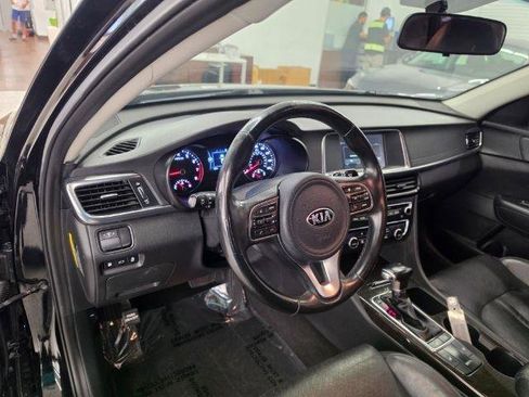Used 2017 Kia Optima EX FWD image 7