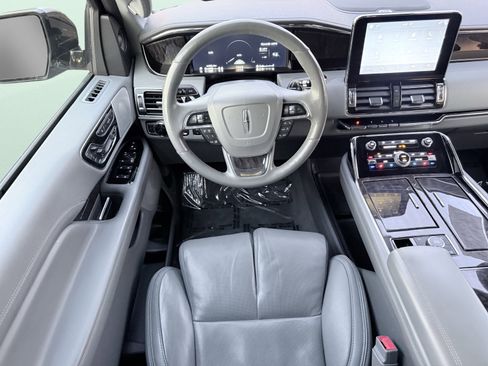 Used 2018 Lincoln Navigator Reserve w/ Technology Package image 59