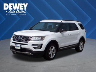 Used 2016 Ford Explorer XLT image 1