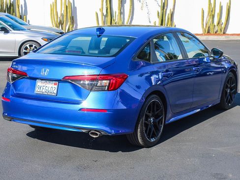 Certified 2024 Honda Civic Sport image 9