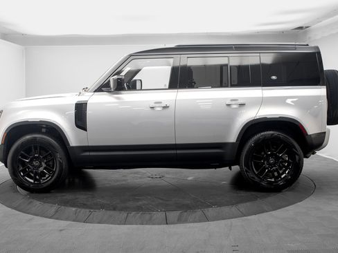 Used 2023 Land Rover Defender 110 S AWD/4WD image 6