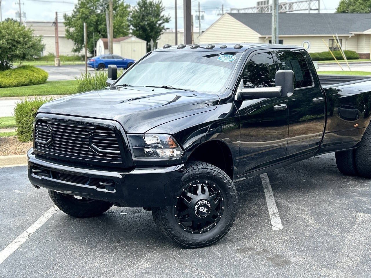 Used 2013 RAM 3500 Tradesman w/ Chrome Appearance Group AWD/4WD image 3