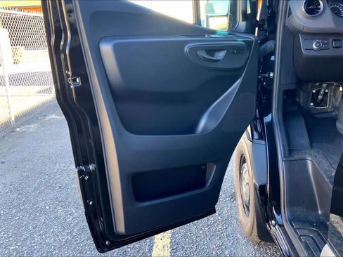 New 2026 Mercedes-Benz Sprinter 2500 image 17