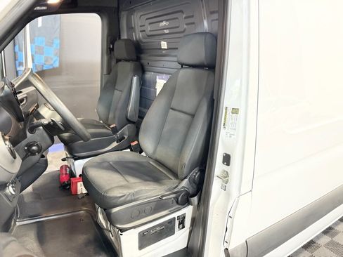 Used 2020 Mercedes-Benz Sprinter 3500 image 20