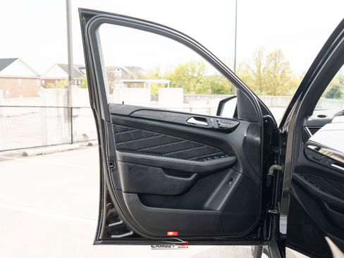 Used 2015 Mercedes-Benz GL 450 4MATIC w/ Designo Black Leather Package image 43