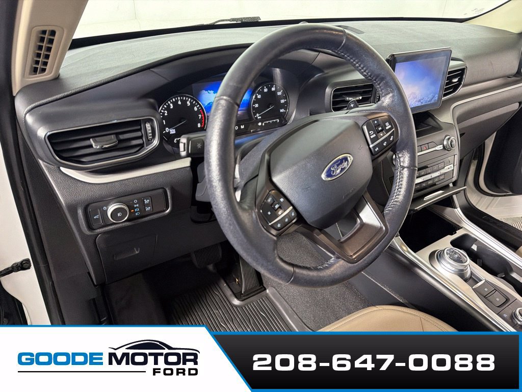 Used 2020 Ford Explorer XLT w/ Equipment Group 202A AWD/4WD image 8