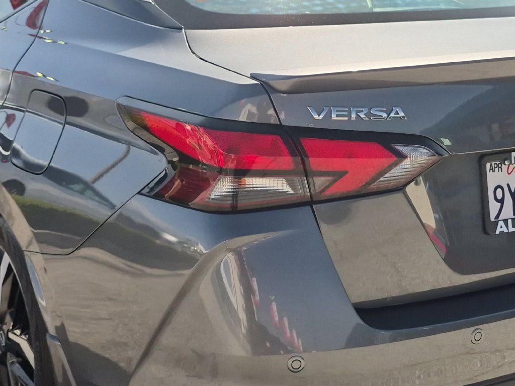 Certified 2025 Nissan Versa SR w/ Trunk Package FWD image 10