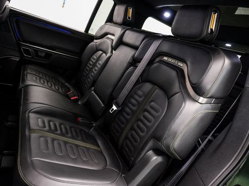 Used 2023 Rivian R1S Adventure image 21