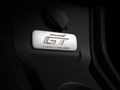 Used 2023 McLaren GT RWD image 30