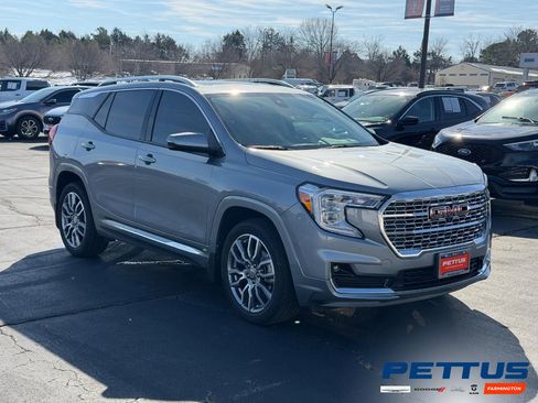 Used 2024 GMC Terrain Denali w/ Denali Premium Package image 1