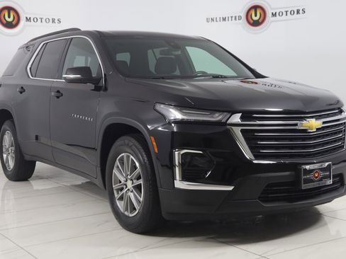 Used 2023 Chevrolet Traverse LT w/ LPO, Cargo Package image 19