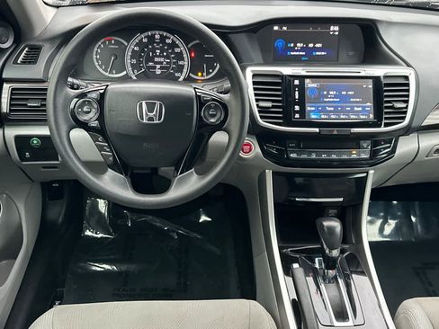 Used 2016 Honda Accord EX image 15