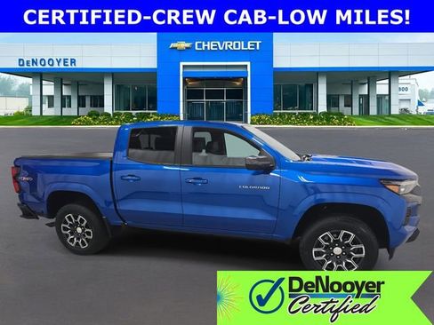 Used 2023 Chevrolet Colorado LT w/ LT Convenience Package III image 4
