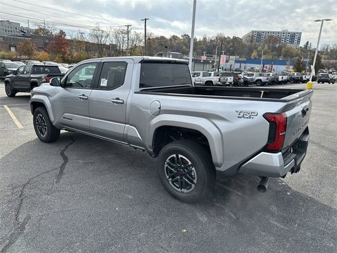 New 2025 Toyota Tacoma TRD Sport image 3