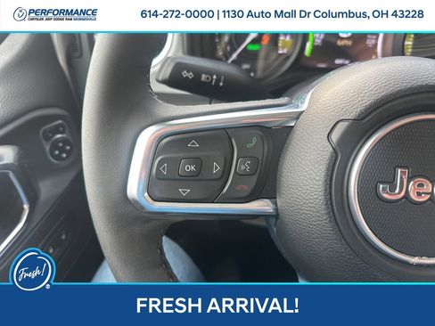 Used 2025 Jeep Wrangler Unlimited Sahara image 19