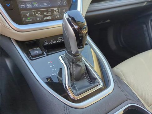 Used 2023 Subaru Outback Limited image 10