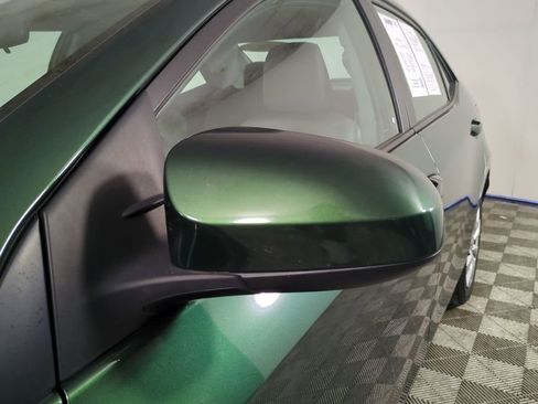 Used 2015 Toyota Corolla LE image 12