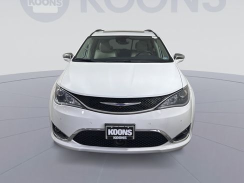 Used 2019 Chrysler Pacifica Limited w/ Tire & Wheel Group image 11