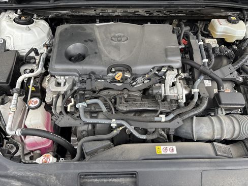 Used 2021 Toyota Avalon XLE w/ Moonroof Package FWD image 34