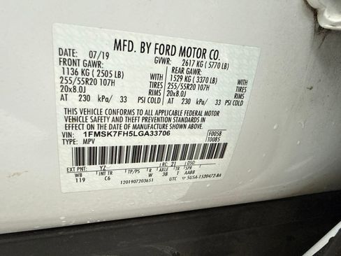 Used 2020 Ford Explorer Limited w/ Class III Trailer Tow Package RWD image 54