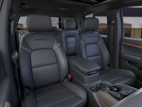 New 2026 GMC Canyon Denali image 17