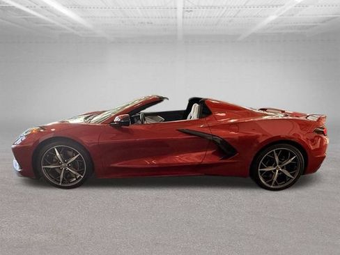 Used 2023 Chevrolet Corvette Stingray Preferred Conv w/ Z51 Performance Package RWD image 4