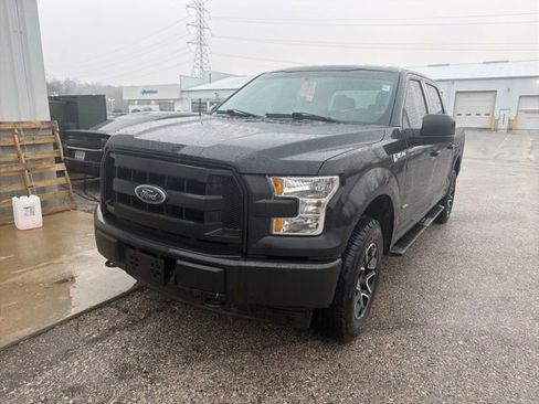 Used 2017 Ford F150 XL w/ Equipment Group 101A Mid image 2