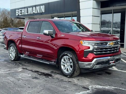 Used 2025 Chevrolet Silverado 1500 LTZ w/ LTZ Premium Package image 2